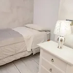 Aurelia Apartment *