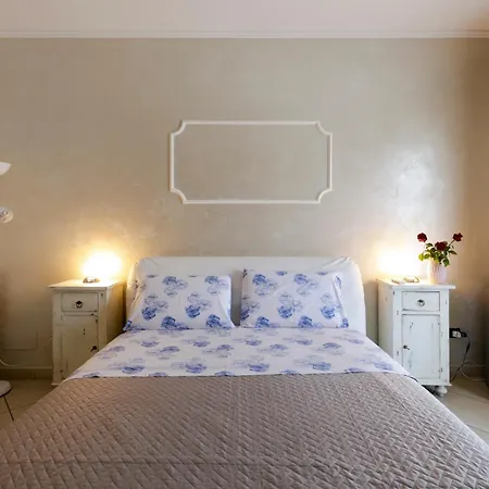 Aurelia Apartman *
